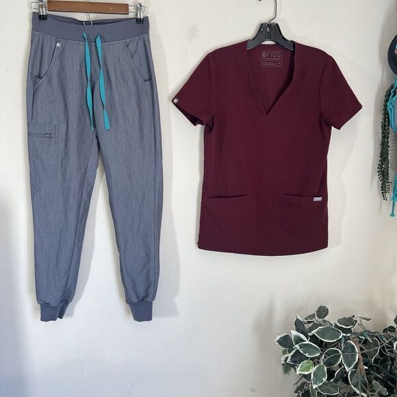 Figs Technical Collection Scrub Set Womens Size XXS Pants XS Top Gray wine Red - Picture 1 of 5